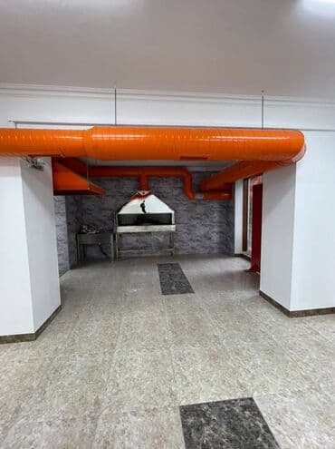 novxani restoranlar: Yasamal rayonu, inşaatcılar metrosuna yaxın 125 kv.m sahəsi olan — 1