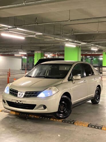 mercedes disk teker type 1 per page 40: Nissan Tiida sedan - Kül rəngə çalan açıq-bej eksteryer - 4 qapılı — 1