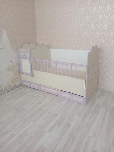 qapi ucun bezekler: Yataq otağı və uşaq otağı üçün mebel dəsti - Geniş qapılı dolab: 4 — 2