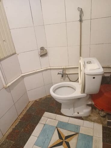 Kirayə mənzil – şəkillərdə göstərilən sahə - Plan: dəhlizli mənzil