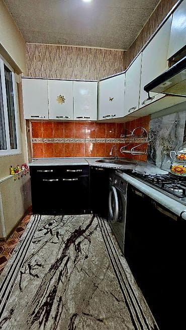 metroya yaxin satilan evler: Keşlə qəs. 5 otaqlı, 120 kv. m, Yeni təmirli — 2