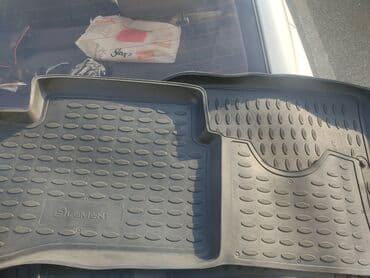 kia rio aksesuar: Avtomobil üçün ayaqaltı, İşlənmiş, Rezin, Kia Rio, Ünvandan götürmə — 4