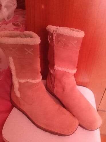 Tuflilər: Ölçü: 39.5, rəng - Bej, İşlənmiş — 1