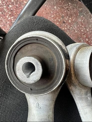bmw oluxanası: Məhsul: BMW ön asma qolu (yuxarı/“banan” tip), cüt Brend/istehsalçı — 2