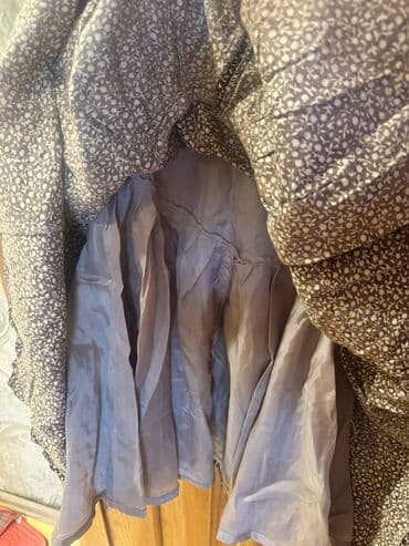 paltar alan: Zaradan alinib Mavi rəngdə, çiçək naxışlı, qısaqol Zara qadın don — 9