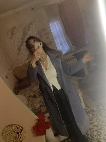 Baş geyimləri: Qadın uzun palto - Rəng: boz-mavi - Model: ikiqat düyməli, qolu və ön — 1