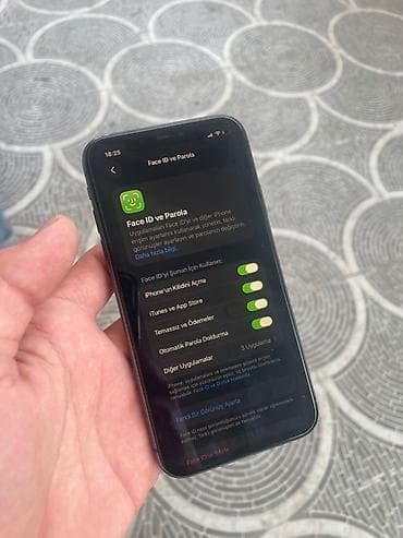 philips xenium x700: IPhone 11, 64 GB, Qara, Simsiz şarj — 8