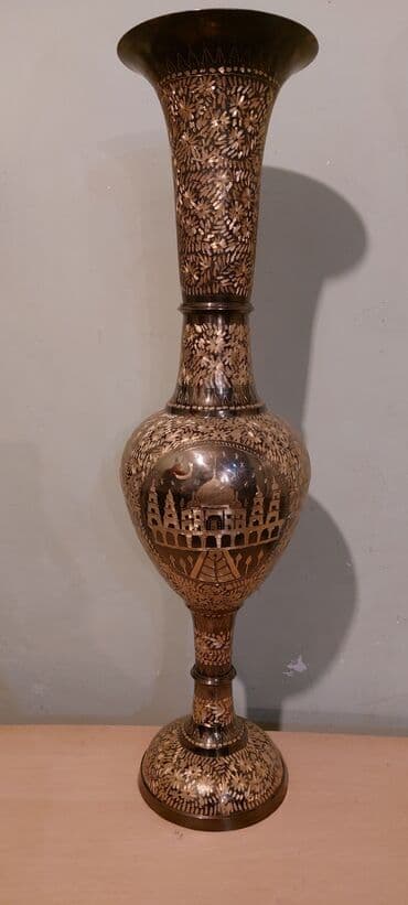 Süni güllər: 1970-ci illerin Hindustan istehsali guldanlar, hundurlukleri 75-cm — 4