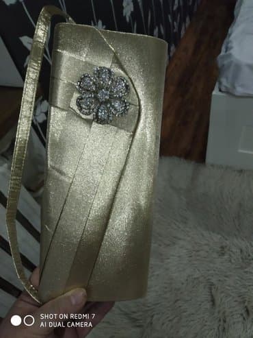 Eynəklər: Клатч женский Франция из золотой парчи с аксессуарами из камней — 3