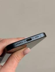 iphone dubai version: IPhone 15, 128 GB, Black Titanium, Zəmanət, Kredit, Simsiz şarj — 6