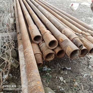 kəndir ip: Paslı metal borular dəsti. Arteziyan quyularının qazılması üçün olan — 4