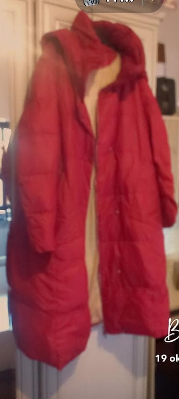 Qadınlar üçün uzun qış jileti/plaş tipli şişmə gödəkçə - Rəng: parlaq