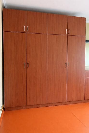 kohne skaf: Dolab tecili satlir Qiymet 150 azn.Ünvan Köhne Gunewli (2397) Elmira x — 1