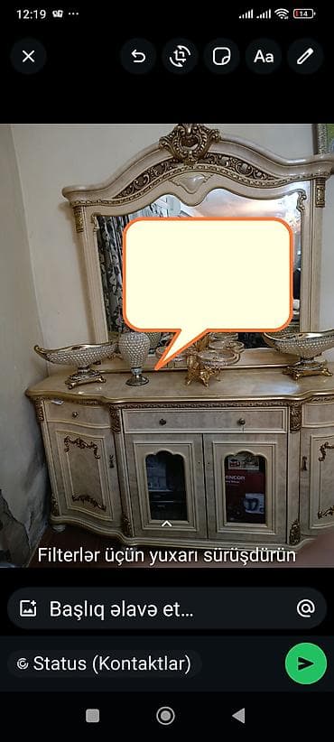 Klassik üslubda qonaq otağı mebel dəsti Tərkibi: - Böyük vitrin şkaf