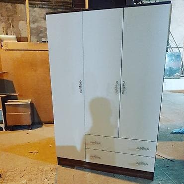 3 Qapi Dolablar Hal Hazirda Anbarda Movcuddur. Sifariwlede ne reng