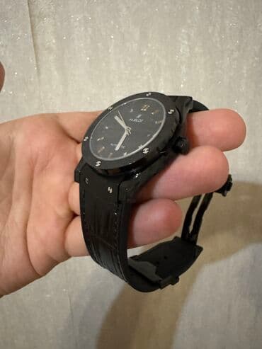 yuxuda sırğa görmək: Yeni, Qol saatı, Hublot, rəng - Qara — 3