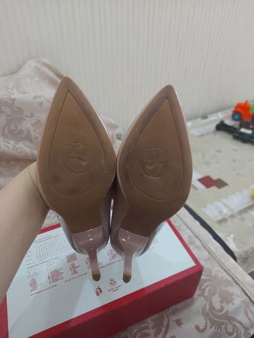 Tuflilər, Ölçü: 37, rəng - Bej, İşlənmiş