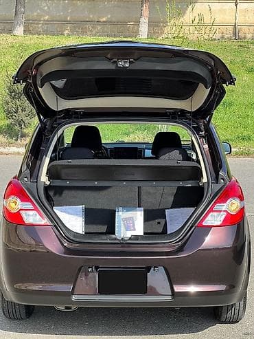 31 masin: Nissan Tiida: 1.5 l | 2011 il Hetçbek — 3