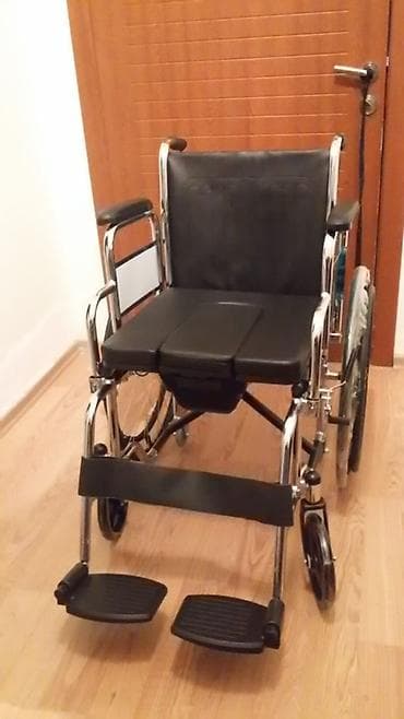 Universal tualet funksiyalı əlil arabası - Çıxarılan oturacaq paneli