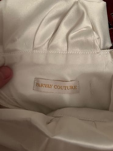 Qadın geyimləri: Ağ rəngli zərif ziyafət/gecə donu - Model: dar siluetli, dizdən aşağı — 6