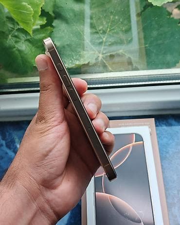 philips xenium 9@9d: IPhone 16 Pro, 128 GB, Natural Titanium, Simsiz şarj, Face ID — 3