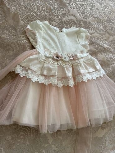 13 yasli qizlar ucun donlar: Qız uşağı üçün zərif mərasim donu - Rəng: krem və pudra çaları - Üst — 2