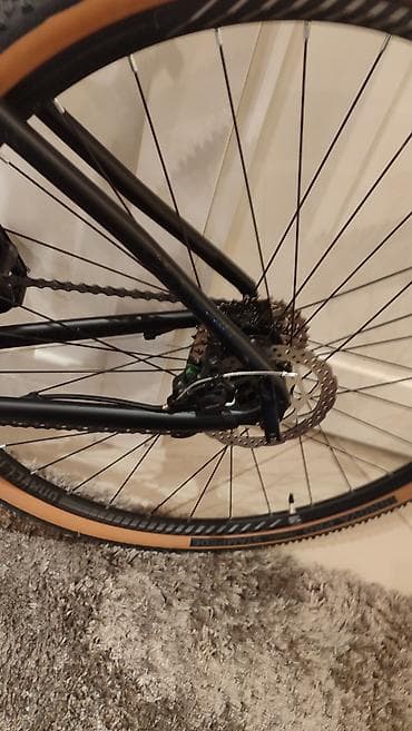 velosiped adidas: Şəhər və qravell üçün çox yönlü velosiped - Rəng: mat qara - Çərçivə — 7