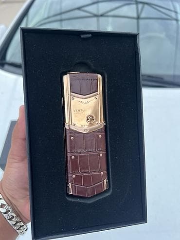 Mobil telefon və aksesuarlar: Vertu Signature Touch, 8 GB, rəng - Qızılı, Düyməli — 2