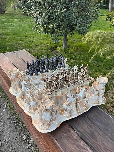 komputer oyun: Sahmatlar hazir elde var. cesid olduqca coxdu.catdirilma 1-2 saata — 1