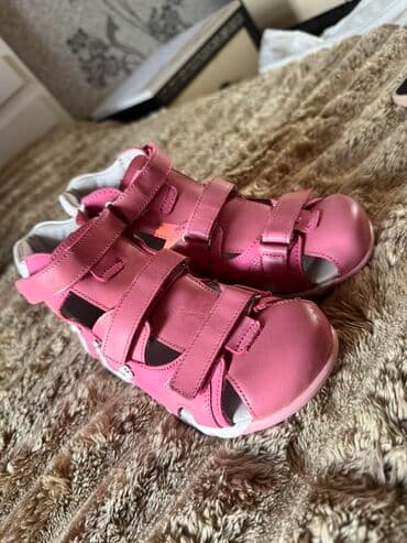 profilaktika üçün ortopedik uşaq ayaqqabıları: Uşaq üçün ortopedik sandal - Rəng: çəhrayı, ağ detallar - Model — 2