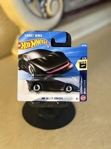 Hot Wheels – HW K.I.T.T. Concept (Knight Rider seriyası) - Brend: Hot