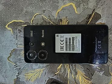 isdemis telfonlar: Redmi 13C, 128 GB, rəng - Qara, Qırıq — 2