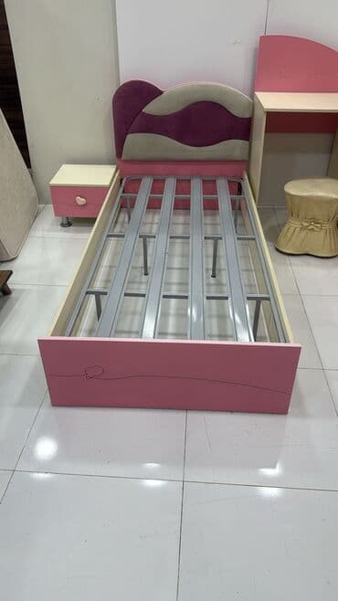 Ev üçün mebel: Qız üçün, İşlənmiş, Təknəfərlik çarpayı — 5