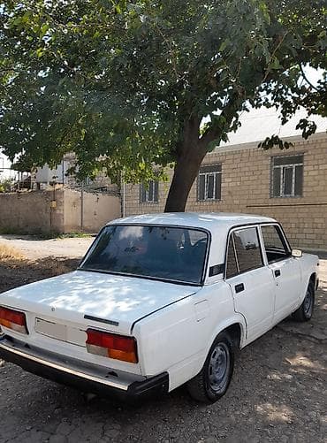 vaz 2107 abilsofka: Salam kreditlede satilir 1100ilkin 10ay 300manat. Mator most yaxsi — 7
