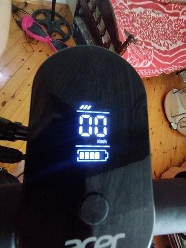İşlənmiş Elektrik samokat 9", ≤ 250 Vt, 16 - 25 km/s, Ünvandan götürmə — 2