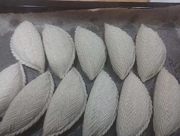 Şəki paxlavası üçün xəmirdən hazırlanan milli şirniyyat nümunələri – — 2