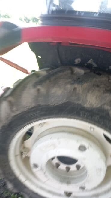 Аксессуары и тюнинг: YTO MF404 traktor - Marka/model: YTO MF404 - Rəng: qırmızı - Kabinli — 6