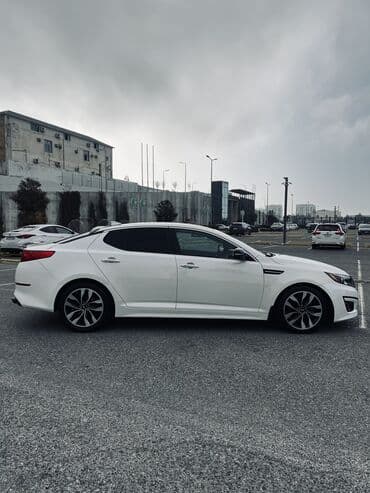 kia optima monitor: Kia Optima: 2 l | 2014 il Sedan — 4