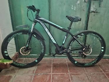 start velo: SAFT markalı dağ velosipedi. Qara rəngli çərçivəyə malikdir və — 1