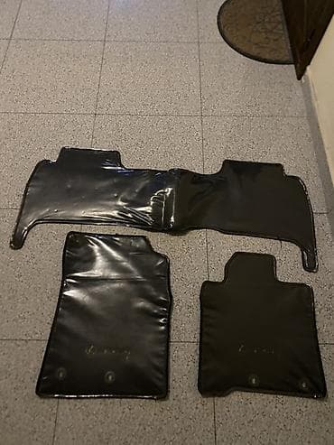 Məhsul: Avtomobil üçün döşəmə xalça dəsti Təsvir: - 3 parça komplekt lalafo.az -da Məhsul: Avtomobil üçün döşəmə xalça dəsti Təsvir: - 3 parça komplekt