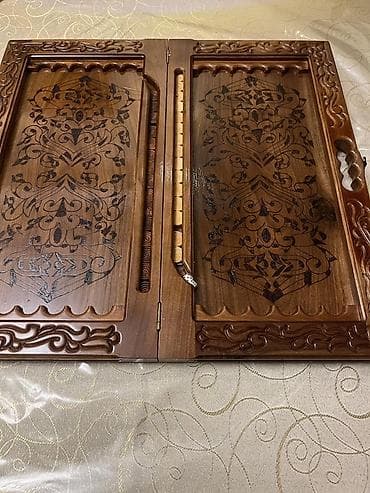 Спортивный инвентарь: Əl oyma naxışlı taxta nərd taxtası - Material: bərk ağac, cilalı səth — 2