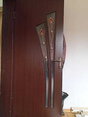 mdf qapi: 2 ədəd Qapı. Biri 20 manat. Birində balaca əzilmə var şəklin aşağı sol — 2