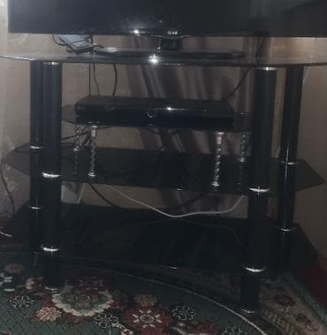 tv stend alçıpan: Yeni, Düz TV altlığı, Polkalı, Şüşəli — 1
