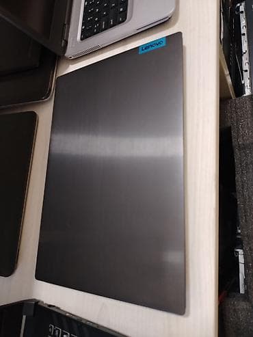 Lenovo: Lenovo laptop (15.6") – mavi arxa işıqlı klaviatura ilə i7 9TH GTX — 3