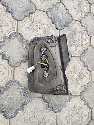 toyota prius acari: Toyota — 2