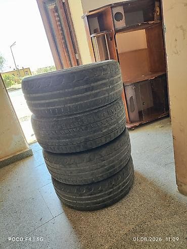 подержанные авто: Б/у Шина 215 / 50 / R 17 — 5