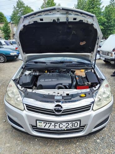 vurux maşınlar: Opel Astra: 1.3 l | 2008 il 335500 km Hetçbek — 2