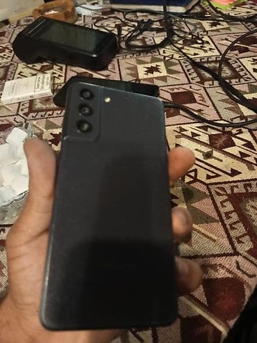 z fold 3: Samsung Galaxy S21 FE, 128 GB, rəng - Qara, Simsiz şarj — 4