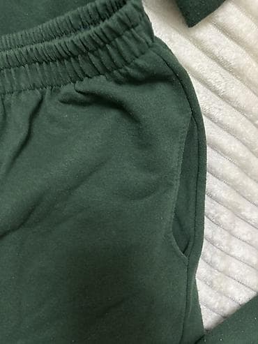 Kişi geyimləri: Yaşıl “THATSSOFETCH” dəsti Təcili satılır. Səliqəli və təmiz — 4
