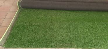 самоклеющиеся обои в баку: Süni ot örtüyü – rulon şəklində - Material: sıx toxunmuş, qısa lifli — 1